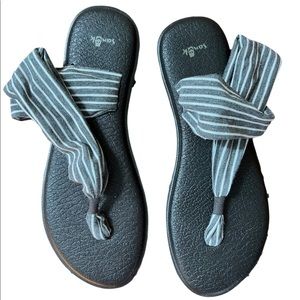 Sanuk yoga sling slide flip flops sandals size 11 like new